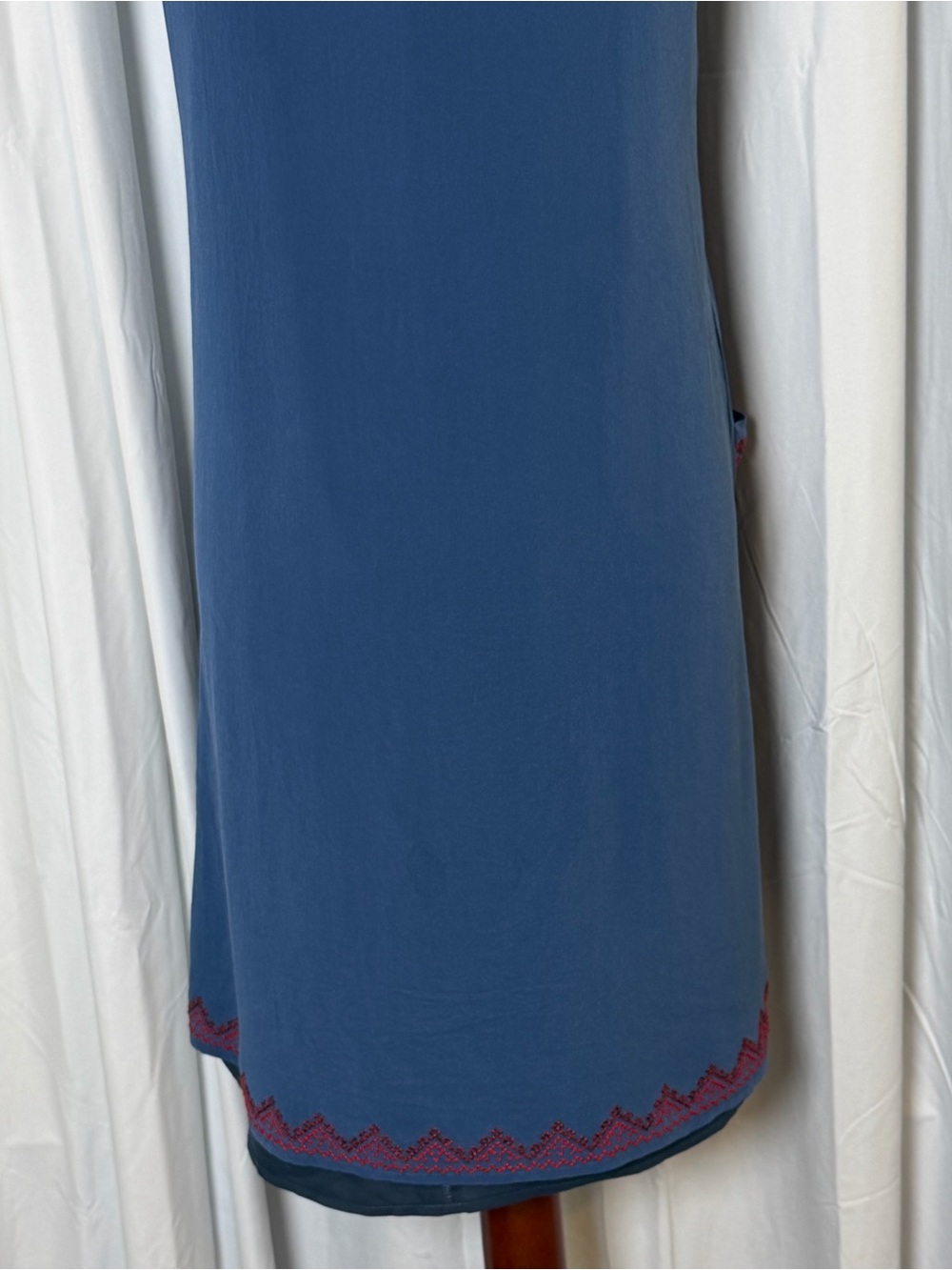 Madewell 100% Silk Embroidered Shift Dress Small Blue Sleeveless Pockets - Picture 11 of 14